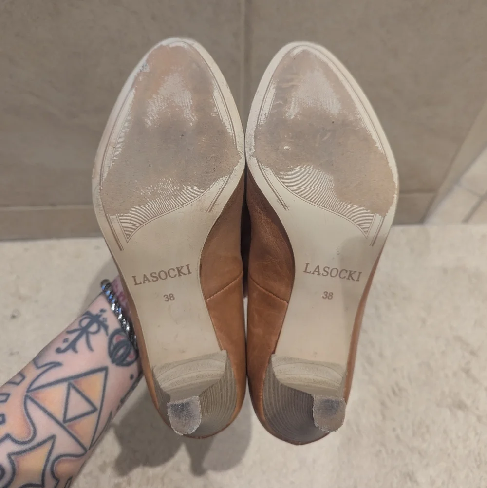 Lasocki Genuine Leather Light Brown Caramel Classic Low Heels SZ 38 (8 US) - Picture 11 of 14